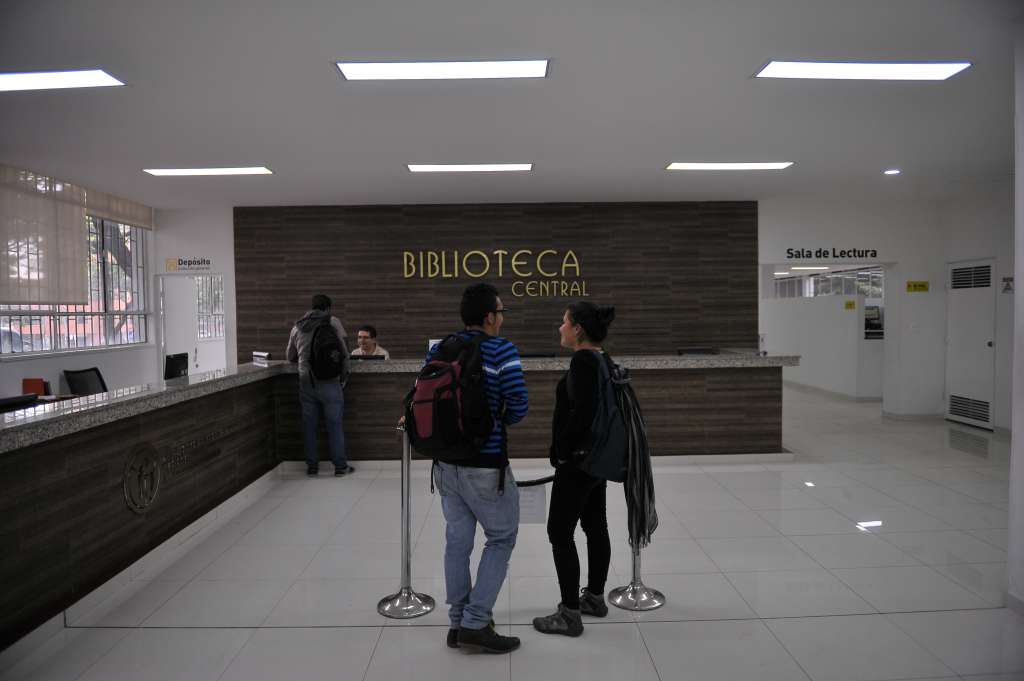 Recorrido por las instalaciones de esta universidad en Bogotá.