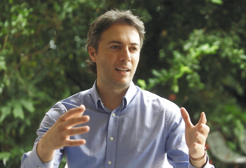 El alcalde de Medellín, Daniel Quintero, indicó que interpondrá acciones legales por la aparición del trino con video de campaña de Upegui en sus redes.
