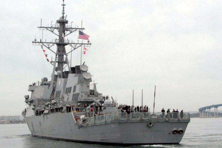 Estados Unidos moviliza un destructor y un radar ante amenazas de Norcorea