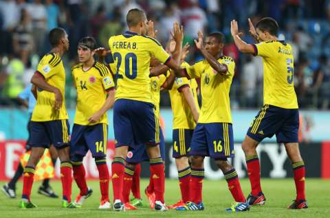 El Salvador se enfrenta a Colombia con la necesidad de sumar