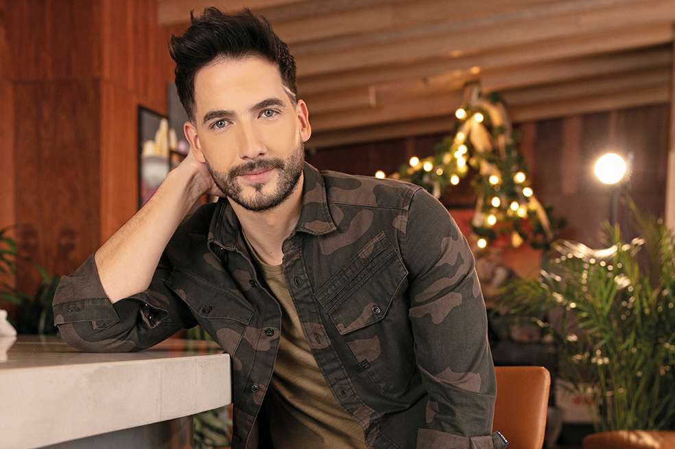 CARLOS TORRES ACTOR