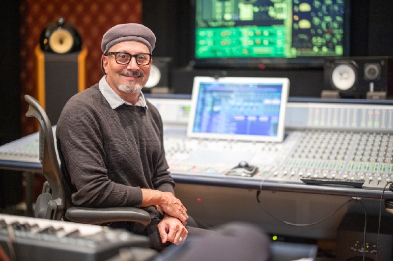 Brian Malouf, quien ha trabajado con Madonna y Queen, dice que como productor le interesa el coeficiente intelectual musical de las personas que le envían sus trabajos. / Archivo particular