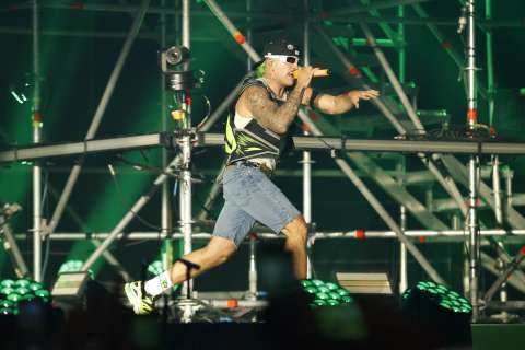 Feid celebró su cumpleaños en Japón. Yandel y J Balvin estuvieron presentes
