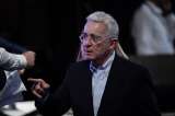 “Firmé con desgano”: Uribe habla sobre la vez que declaró la conmoción interior