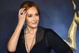 J.K. Rowling llama “ignorante” a Emma Watson por su postura sobre personas trans