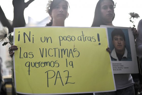 Las víctimas también se hicieron presentes en las marchas que este miércoles convocaron los universitarios. / / Óscar Pérez