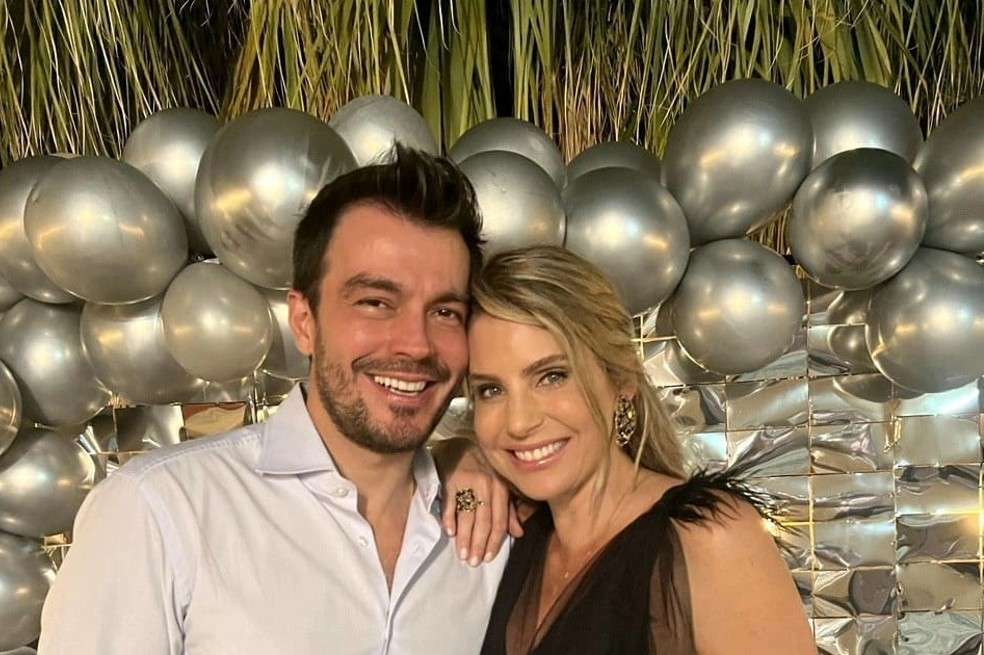 La pareja lleva varios meses saliendo y, desde el año pasado, se rumoraba que ya se habían comprometid