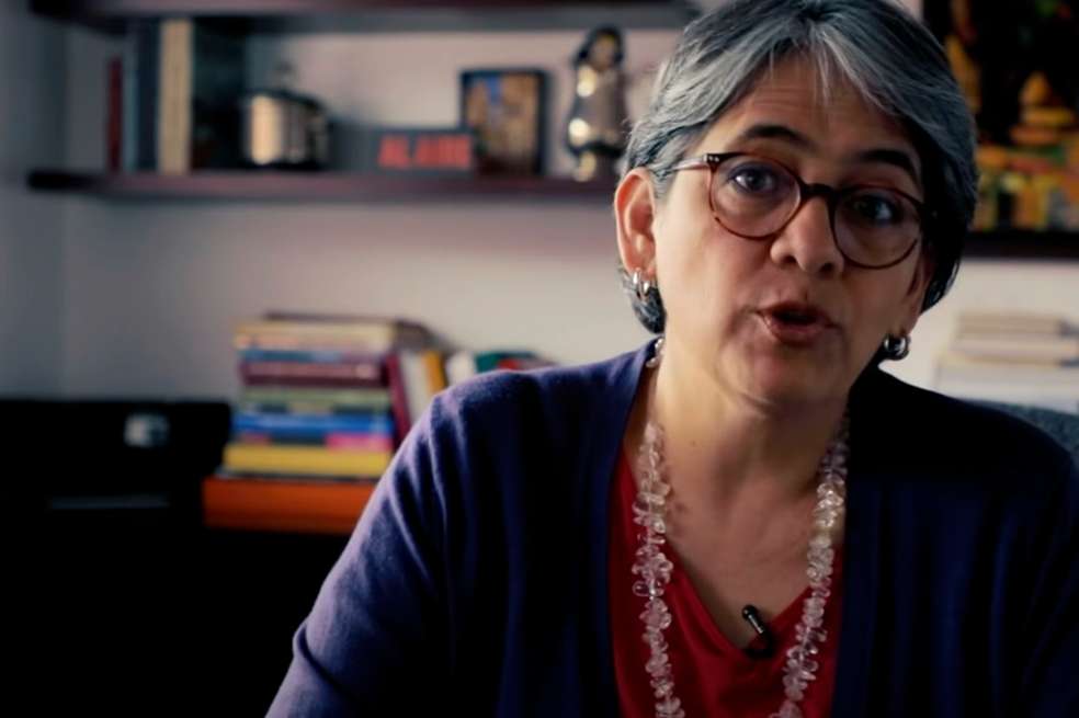 Yolanda Ruiz lee su columna "Panelistas y exclusión"