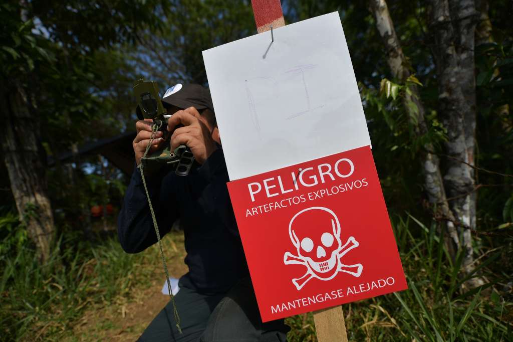 Desminado Humanicemos DH, proyecto humanitario de excombatientes de las Farc en Caquetá Para desminar territorios afectados por el conflicto