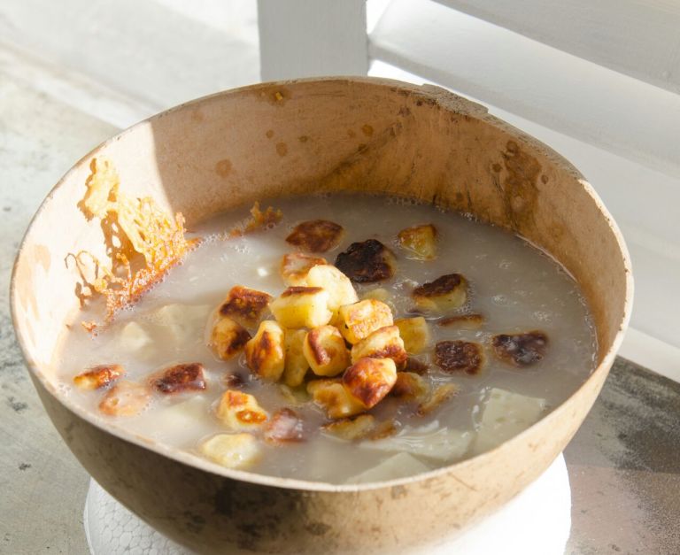 Aquí está la receta para preparar un tradicional mote de queso
