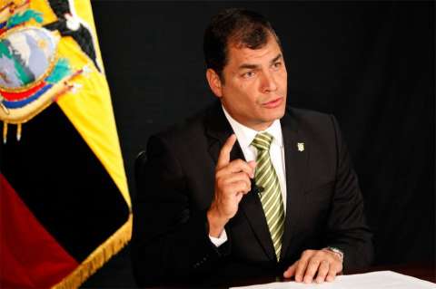 Ecuador dice que reanudará diálogo con Londres sobre caso Assange