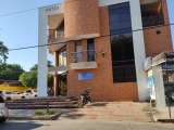 La sede de la Unidad de Víctimas que funciona en edificio de exesposa de Jorge 40
