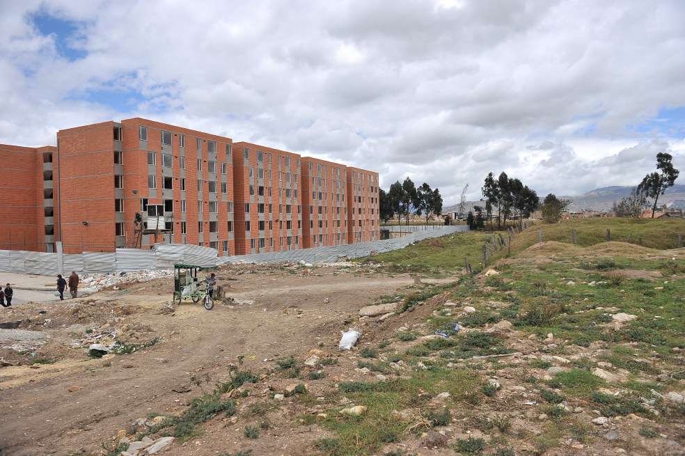 Aunque en Campo Verde se alcanzaron a construir algunos apartamentos, el proyecto sigue suspendido.   / Archivo