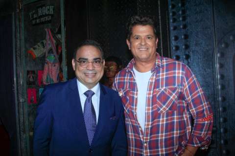 Gilberto Santa Rosa apoya causa social de Carlos Vives.