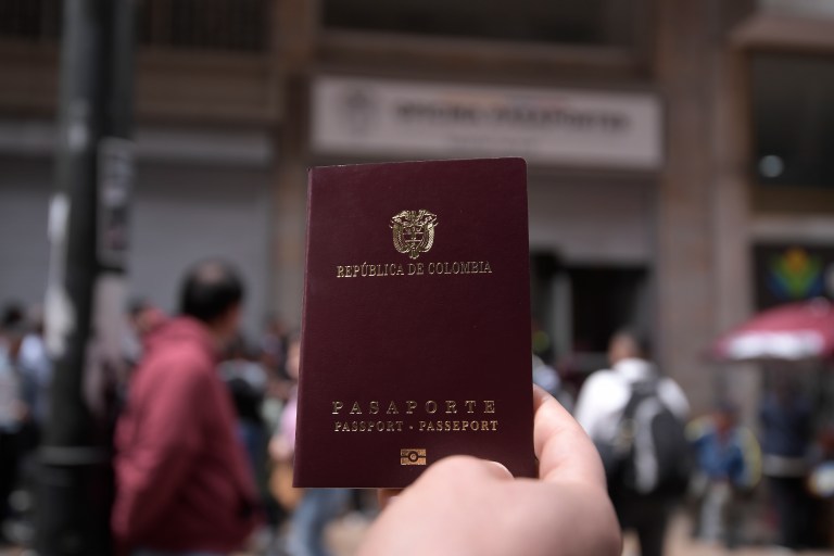 Sancionan al director de la Agencia de Defensa Jurídica por recusación en caso pasaportes