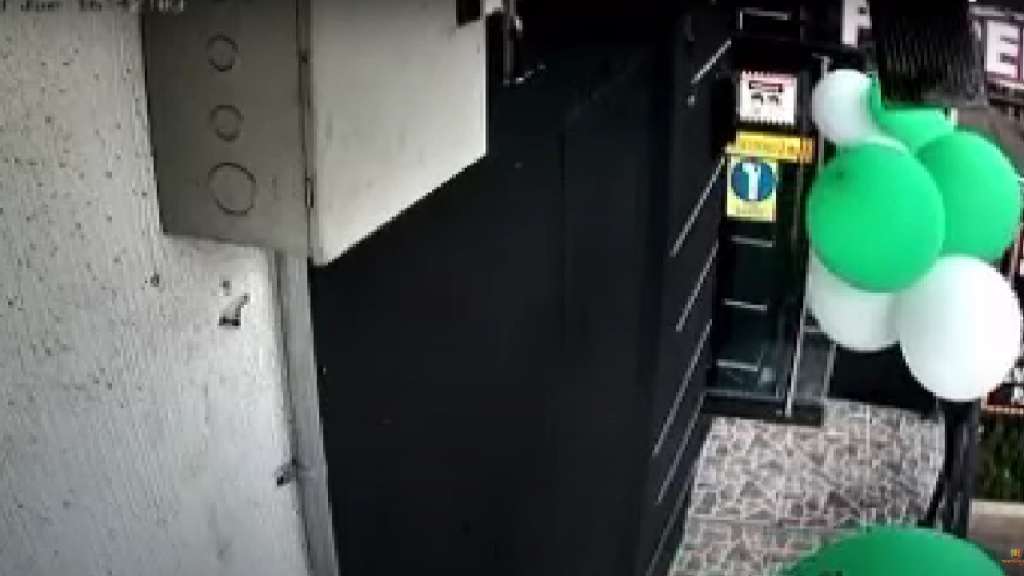 Video: Así fue el momento exacto de la explosión en local de Medellín