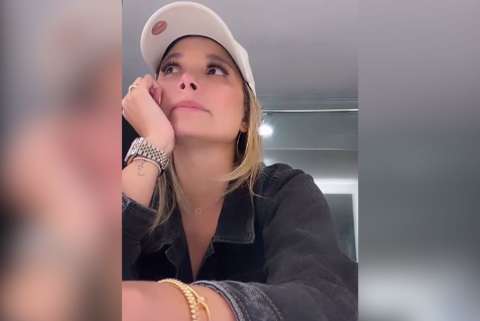 Melissa Martínez, entre lágrimas, fue humillada y bajada del avión en Estados Unidos