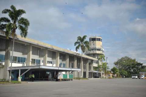Retoman licitación de aeropuertos