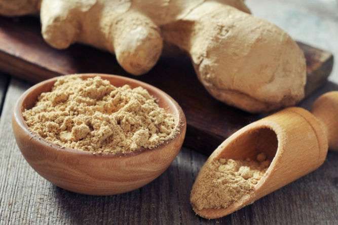 Los suplementos de raíz de jengibre reducen la inflamación del colon, son fuente rica de antioxidantes entre otras cosas.