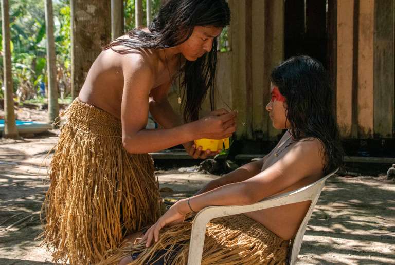 Indígenas Mura, en Brasil y su lucha por proteger la Amazonia su territorio.