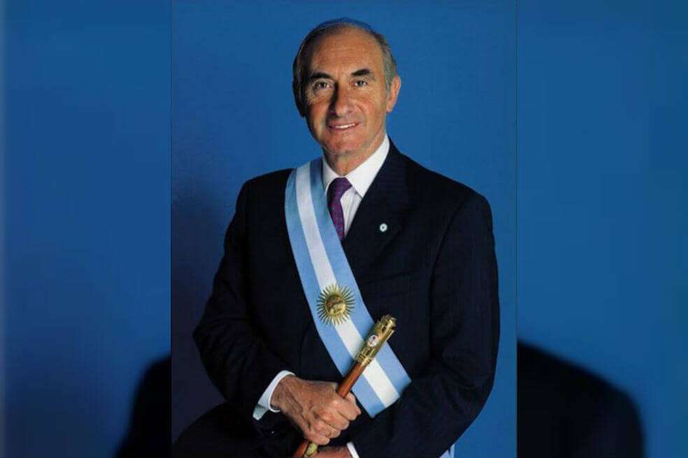 Fernando De la Rúa fue protagonista de la crisis contemporánea más grande para los argentinos. / Wikimedia Commons
