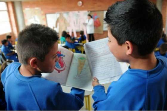 La educación sexual del país en los colegios debe abandonar el misticismo. 