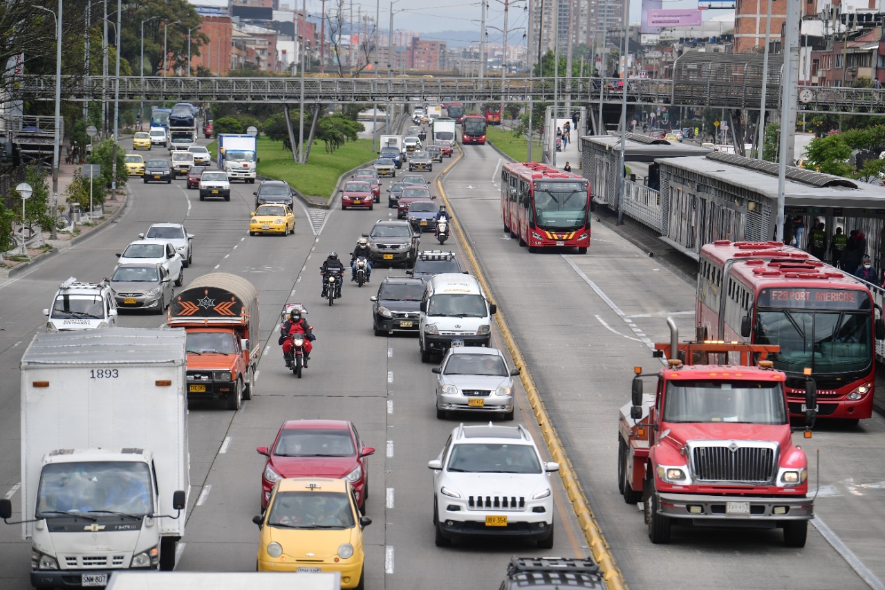 Aunque la pandemia ha cambiado los patrones de movilidad en la ciudad, la congestión de 6 a 8:30 a. m. y de 4 a 7:30 p. m. sigue siendo la más fuerte.