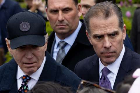 Fiscal critica a Biden por el indulto a su hijo, Hunter, y lo acusa de difamación