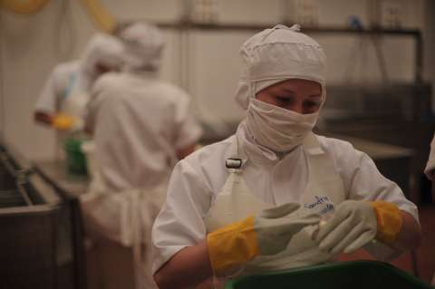 Dotación de trabajo en 2025: ¿qué incluye y cada cuánto debe recibirla?