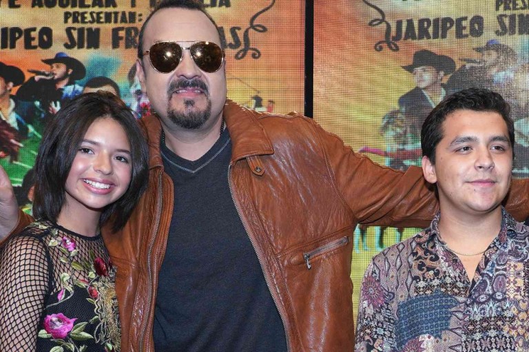 Christian Nodal firmó contrato prenupcial? Pepe Aguilar, su suegro, lo aclara todo