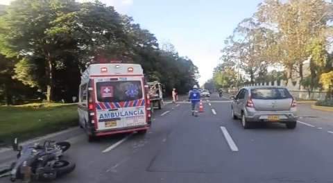 Movilidad hoy, viernes 13: choque entre camión y motocicleta en la Autopista Norte