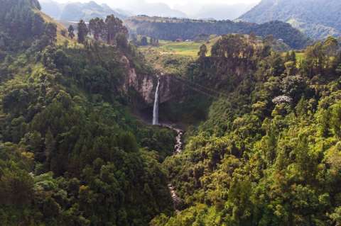 Los dilemas con la que sería la primera planta de energía geotérmica de Colombia