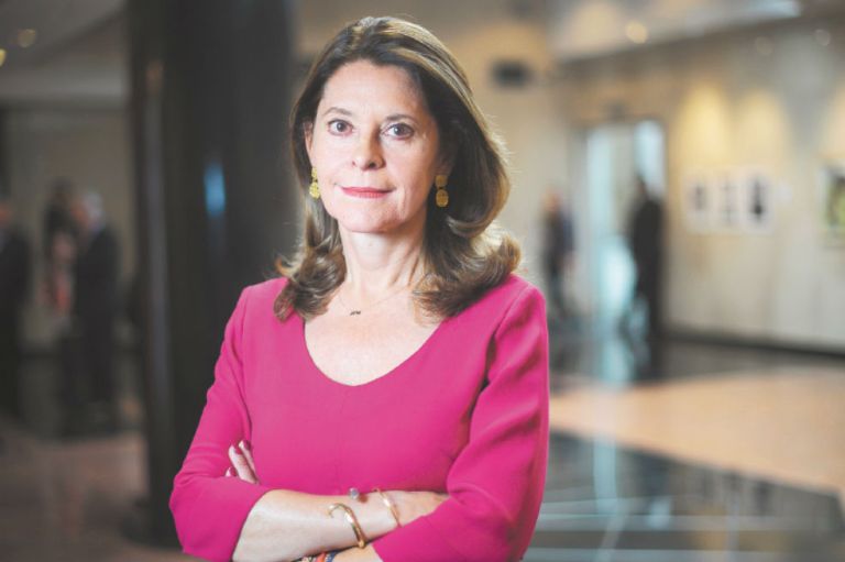 “Sería una irresponsabilidad hacer trizas el Acuerdo de Paz”: Marta Lucía Ramírez