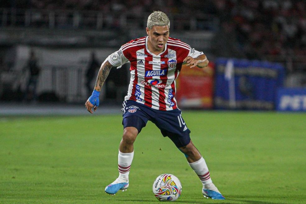 Juan Fernando Quintero con la camiseta de Júnior de Barranquilla.