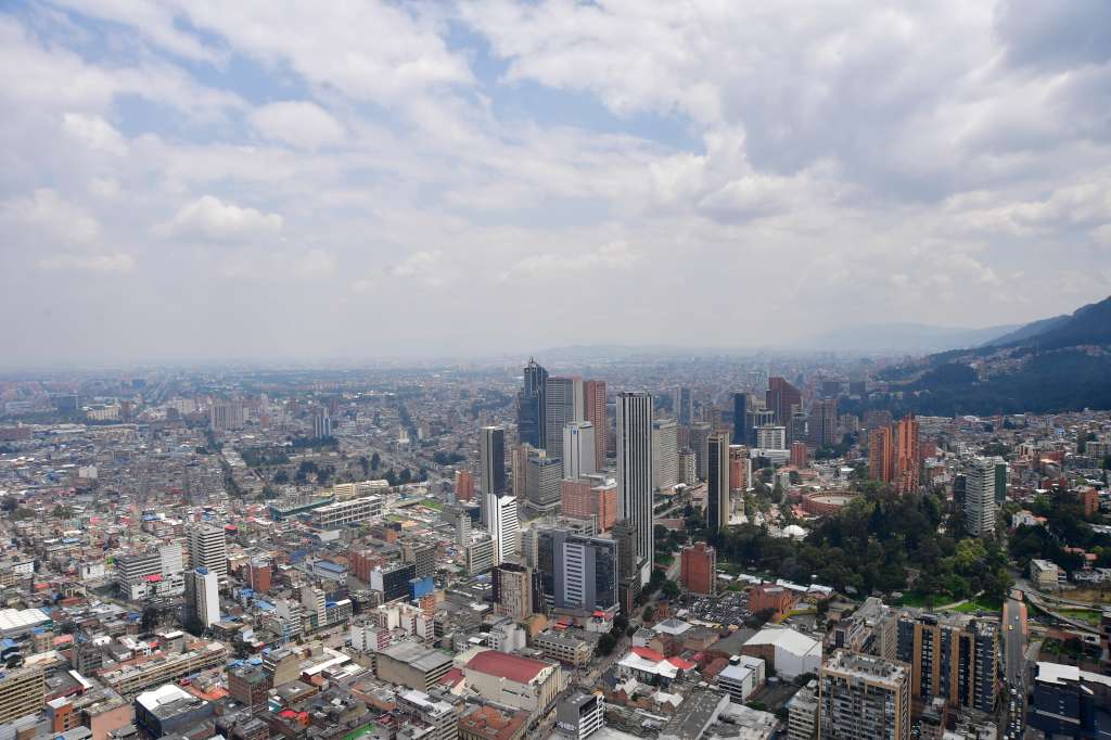 Turismo MICE en Bogotá durante un congreso internacional en la ciudad.