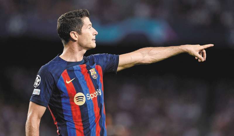 El delantero polaco Robert Lewandowski lleva nueve goles en seis partidos jugados con el Barcelona, al que llegó procedente del Bayern Múnich. / AFP