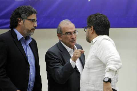 Humo blanco para elegir a magistrados de paz