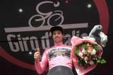 Los embalajes finales en el Giro son peligrosos: Tom Dumoulin