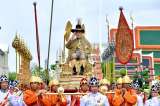 La misteriosa purga de funcionarios en el palacio real de Tailandia