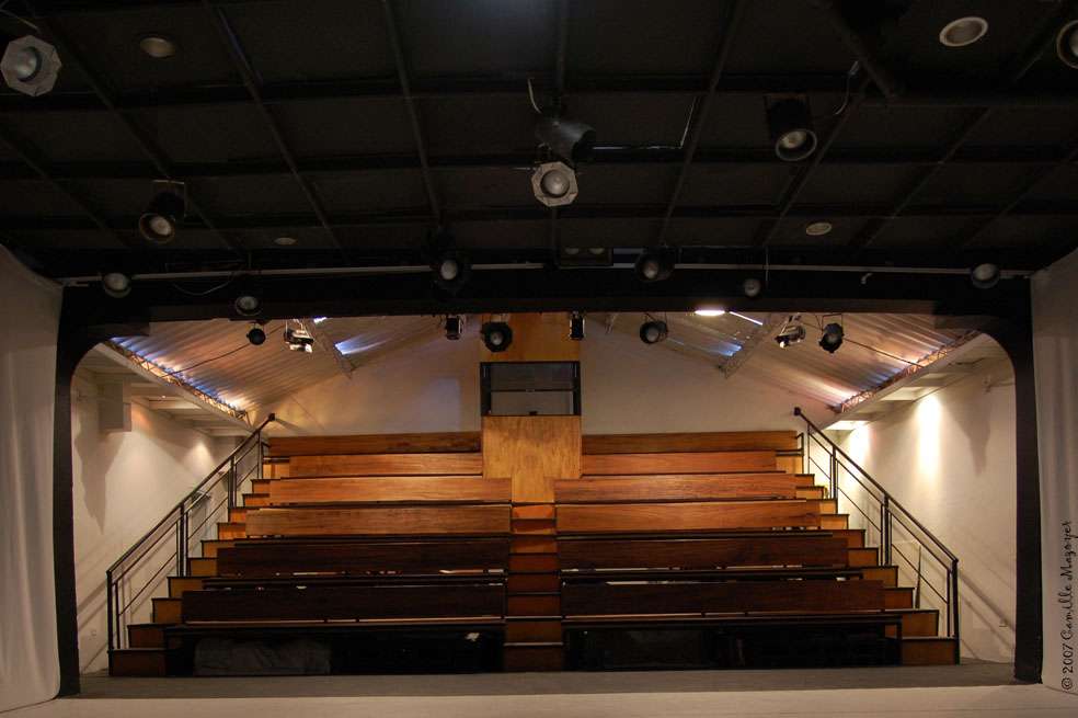 Así luce el teatro R101, fundado en febrero de 1995. / Cortesía R101