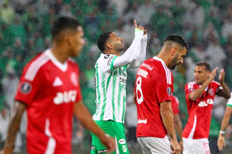 Nacional respiró en Copa Libertadores: venció 3-1 a Internacional de Porto Alegre