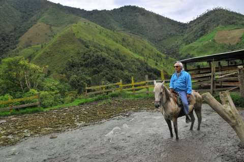 El recorrido de Alfredo Molano para reconstruir los orígenes de las Farc