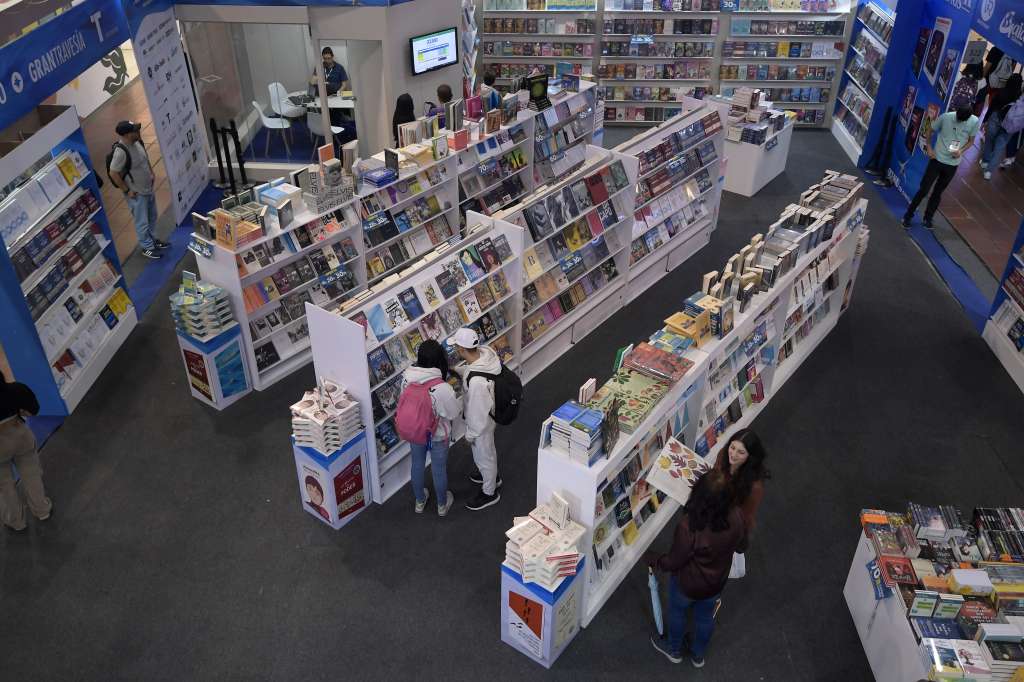 Aspectos de la Feria del Libro 2024, realizada en Corferias.