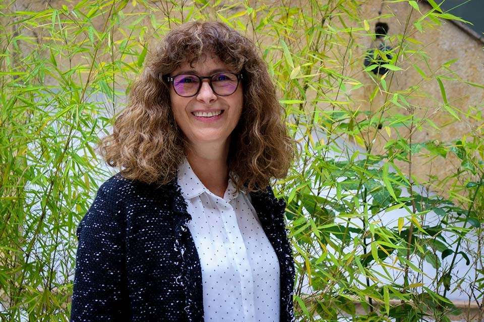 “El traje nos permite acercarnos a los seres humanos”, dice María del Pilar Muñoz.