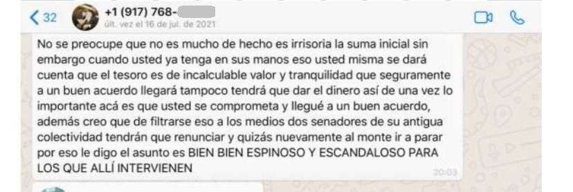 Fragmentos del chat que la senadora Victoria Sandino aportó como pruebas de su denuncia.