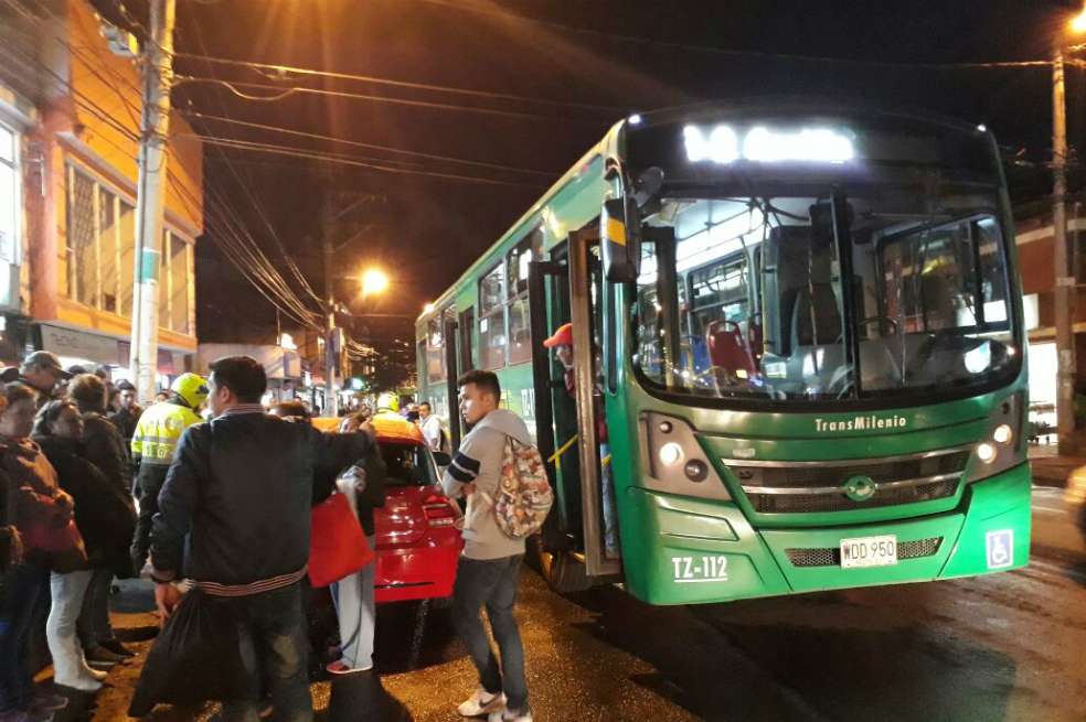 El hecho ocurrió en el paradero de la ruta del alimentador 8- 3 Castilla, en la Cra 78 con calle octava C.
