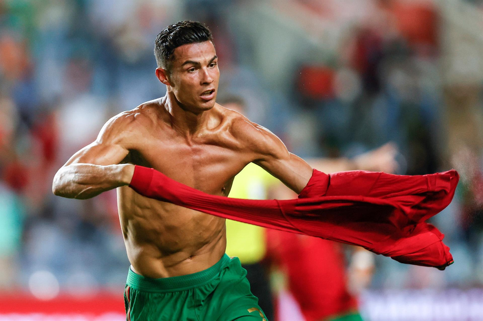 Cristiano Ronaldo le dio la victoria a Portugal frente a Irlanda.