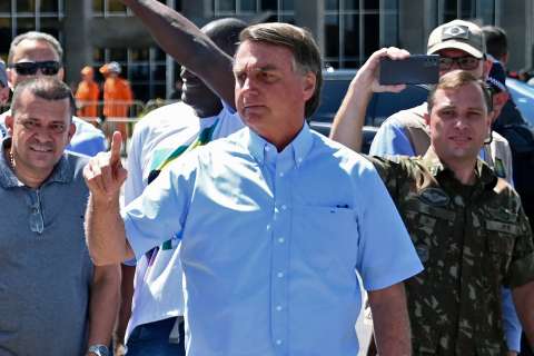 Brasil: Policía allana hogar de Bolsonaro por falsificar certificados de covid