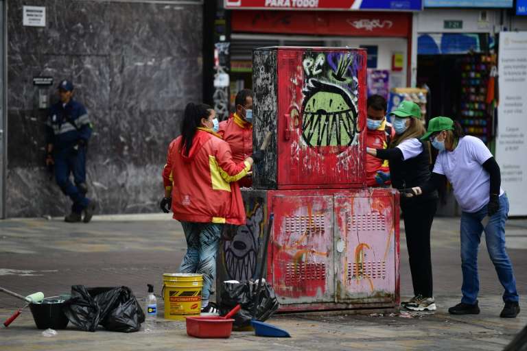 El Centro Vive: ciudadanos y funcionarios se sumaron a la campaña por recuperar el centro de Bogotá
