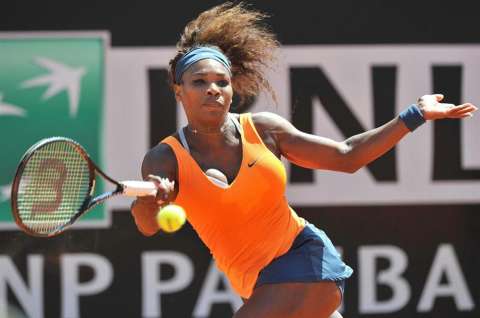 Serena Williams gana en Roma y se mantiene líder del circuito WTA